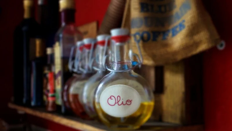 Dầu oliu bao nhiêu calo, ăn vào có béo không? 19 Cách bảo quản dầu oliu