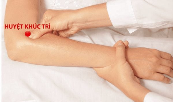 Cách massage tay giảm đau bằng phương pháp bấm nguyệt