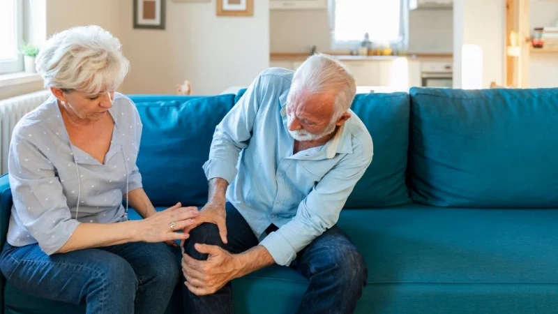 Ăn nhiều dầu ăn có tốt không? Có gây hại gì không? 22 Dầu ăn có thể làm tăng nguy cơ viêm khớp và các bệnh viêm nhiễm khác
