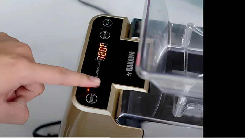 Cách ép dầu lạc tại nhà vô cùng đơn giản 12 Ép dầu lạc bằng máy ép dầu nhiệt tại nhà