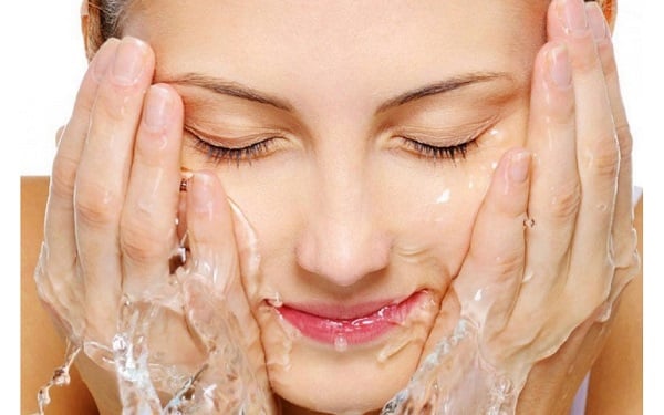 sử dụng máy massage mặt ion