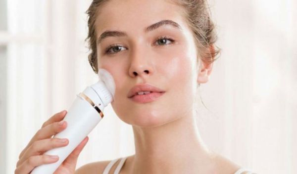 sử dụng máy massage mặt hiệu quả
