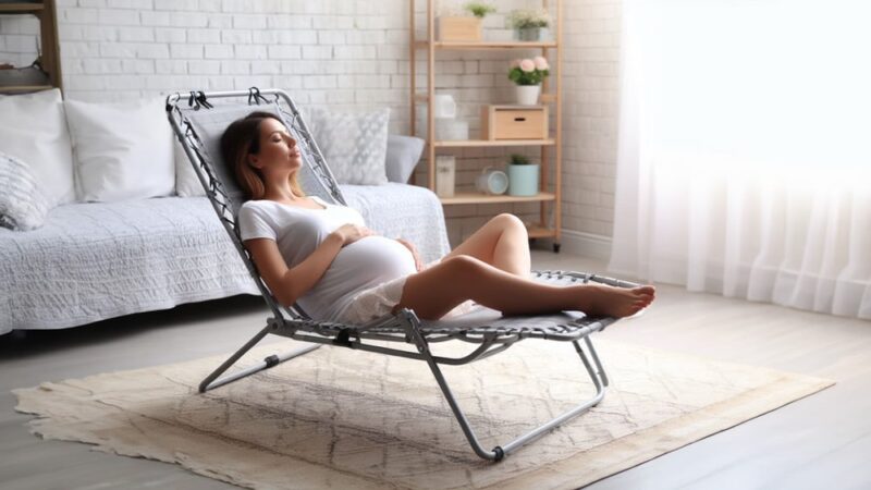 Kích thước ghế xếp thư giãn chuẩn cho từng đối tượng 15 Kích thước ghế xếp cho thai phụ