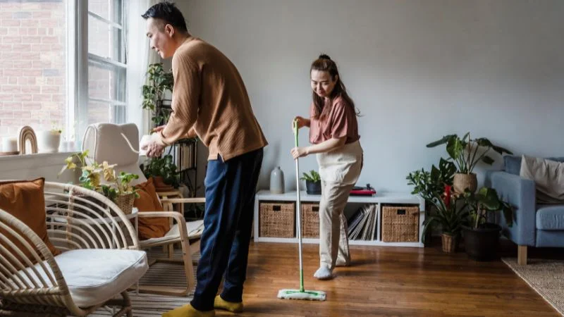 Mách bạn 20 cách đuổi muỗi hiệu quả mà không hề độc hại 34 Bạn nên giữ cho nhà cửa sạch sẽ để hạn chế môi trường sinh sôi của muỗi