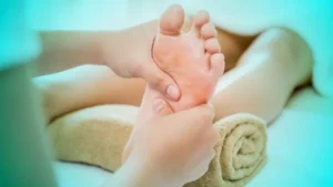 Massage lòng bàn chân