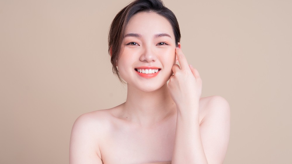 Massage mặt có tác dụng gì cho làn da và sức khỏe? 14 Massage mặt có tác dụng gì? Những lợi ích tuyệt vời của phương pháp massage này