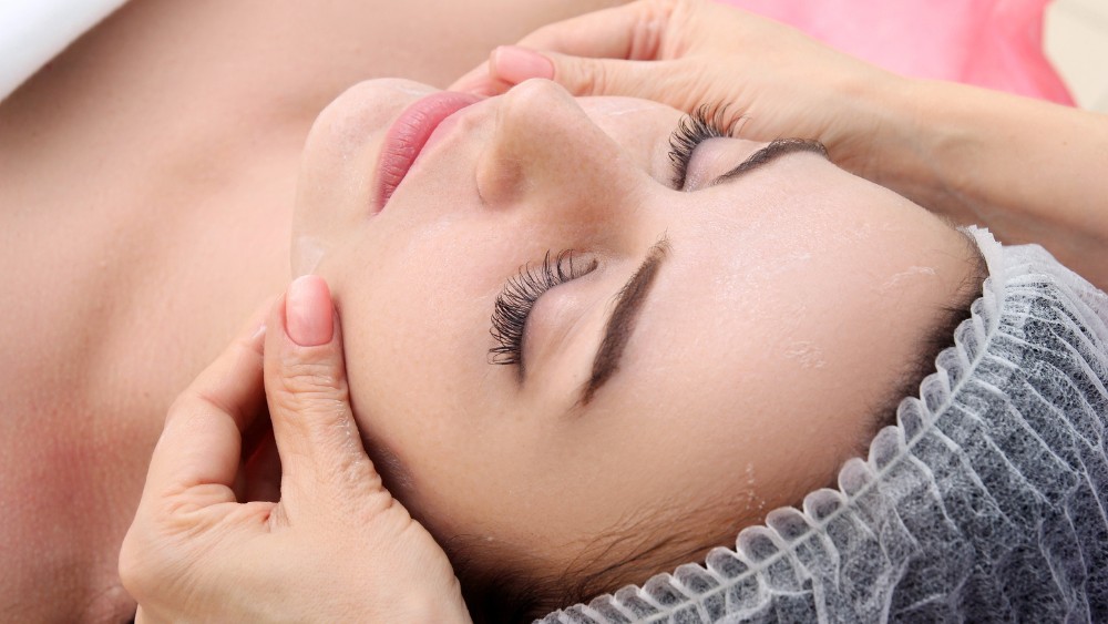 Massage vùng má