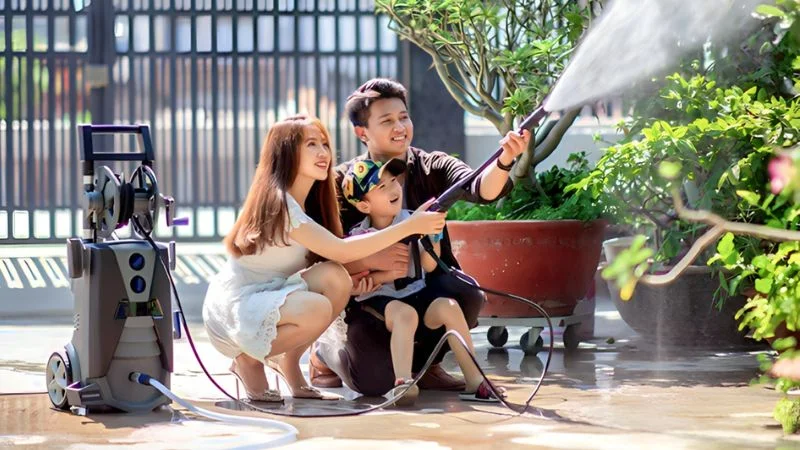 Cách sử dụng máy xịt rửa cao áp chính xác và an toàn nhất 17 Máy xịt rửa của Hakawa