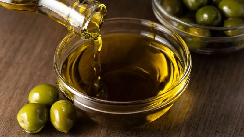 Dầu oliu có làm trắng da không? 11 mẹo làm trắng da 25 Nên chọn dầu ôliu phù hợp với da