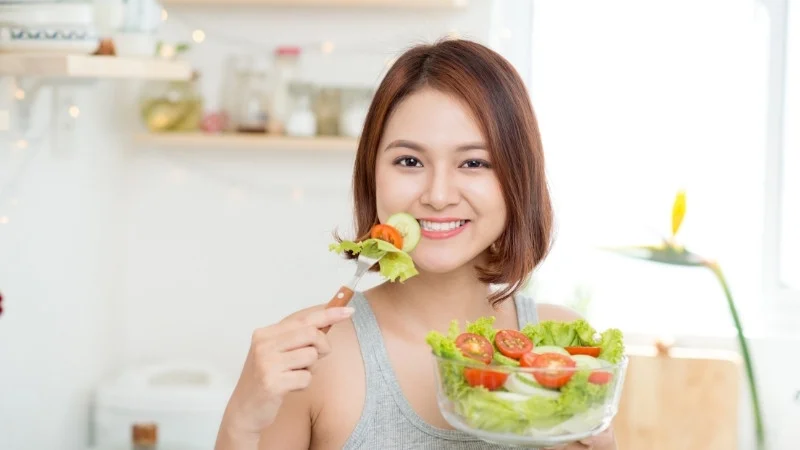 Dầu hạt cải có tốt không? Công dụng và tác hại của chúng 32 Nên sử dụng dầu hạt cải kết hợp với chế độ ăn uống cân đối