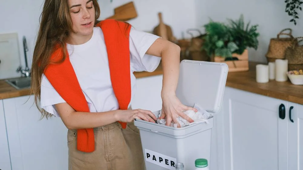 15 biện pháp khắc phục ô nhiễm không khí toàn cầu, quốc gia và cá nhân 25 Khắc phục ô nhiễm không khí bằng việc phân loại xử lý rác thải trước khi đưa ra môi trường