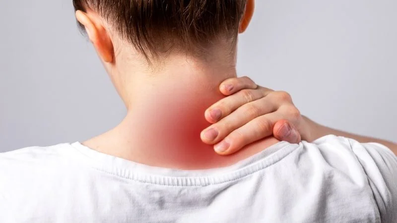 Tác hại của gối massage hồng ngoại khi dùng sai cách 11 Sử dụng gối massage quá manh tổn thương các cấu trúc mô cơ
