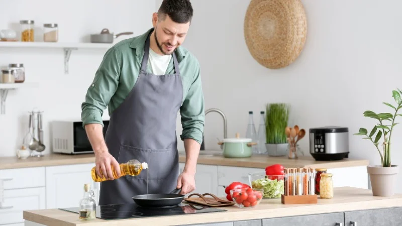Dầu óc chó là gì? Có tác dụng tuyệt vời như nào? 17 Dùng chế biến món ăn