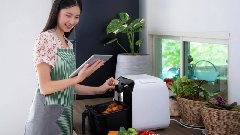 Nên mua lò nướng hay nồi chiên không dầu? 12 Nồi chiên đạt tới nhiệt độ nấu nhanh