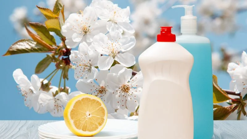 Cách đuổi muỗi bằng nước rửa chén, chi tiết từng bước 8 Dùng nước rửa chén xua đuổi và tiêu diệt muỗi