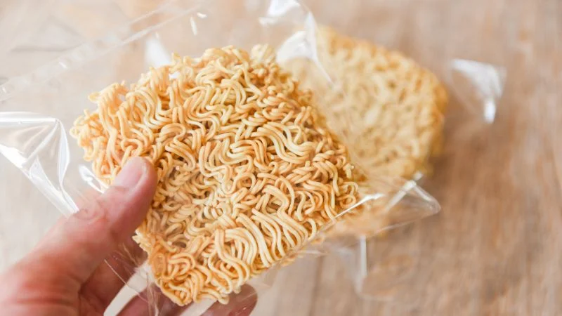 Cách diệt chuột bằng nước rửa bát với mì tôm và xi măng 9 Diệt chuột bằng nước rửa bát và mì tôm