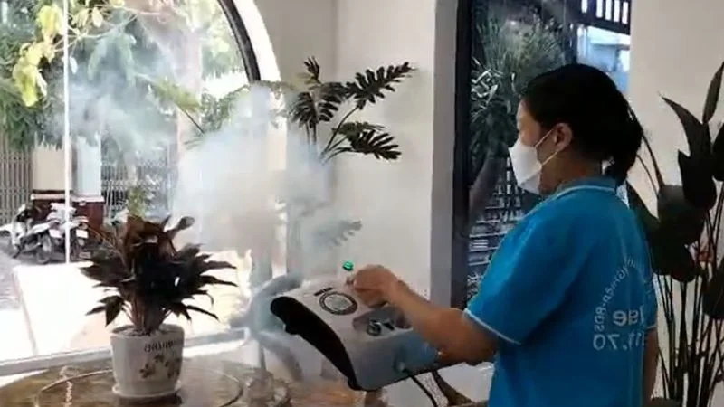 Top 10 sản phẩm máy đuổi muỗi tốt nhất trong năm 2024 16 Máy khử mùi khử khuẩn Hakawa đuổi muỗi hiệu quả