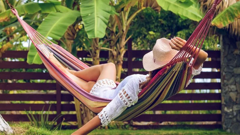 Ý kiến từ chuyên gia: Bà bầu nằm võng được không? 8 Khi nằm võng mẹ bầu cần lưu ý để không ảnh hưởng đến em bé