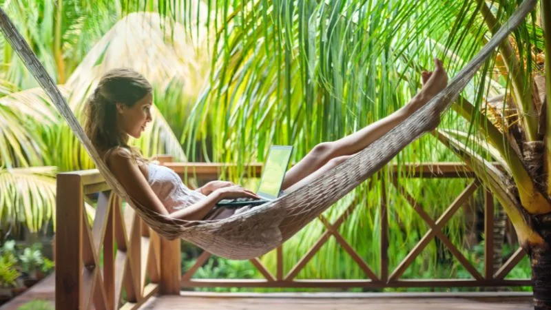 Nằm võng có bị gù lưng không? Cách phòng ngừa gù lưng 7 Tại sao nhiều người nghĩ rằng nằm võng bị gù lưng?