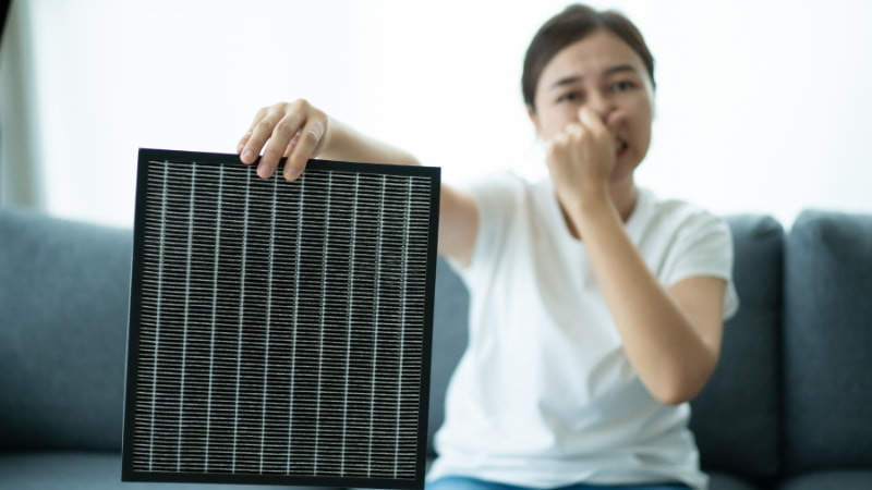 Bỏ túi 15+ cách sửa máy lọc không khí hiệu quả ngay tại nhà 20 Máy lọc không khí có mùi hôi sẽ ảnh hưởng đến chất lượng không khí trong không gian sống nhà bạn