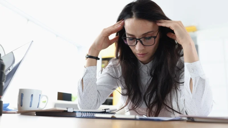 Ăn trưa xong bao lâu thì ngủ là tốt nhất? 17 Giảm hiệu suất làm việc buổi chiều