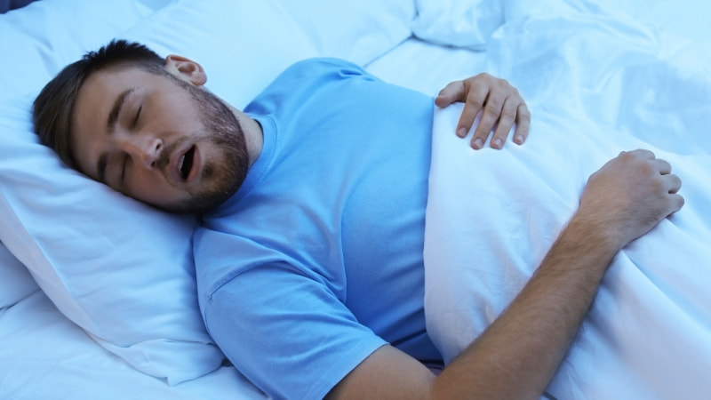 10 dấu hiệu phòng ngủ thiếu oxy và cách khắc phục 13 Ngủ ngáy