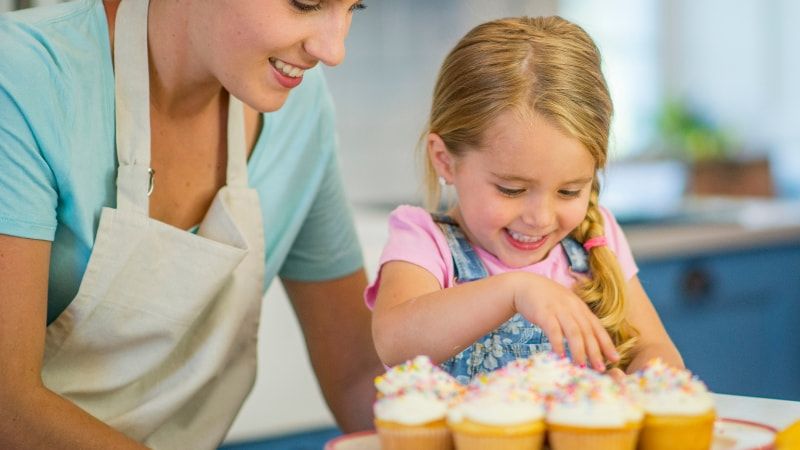 4 cách làm bánh cupcake bằng nồi chiên không dầu đơn giản, dễ làm nhất 28 Cách thực hiện làm bánh cupcake lá dứa bằng nồi chiên không dầu