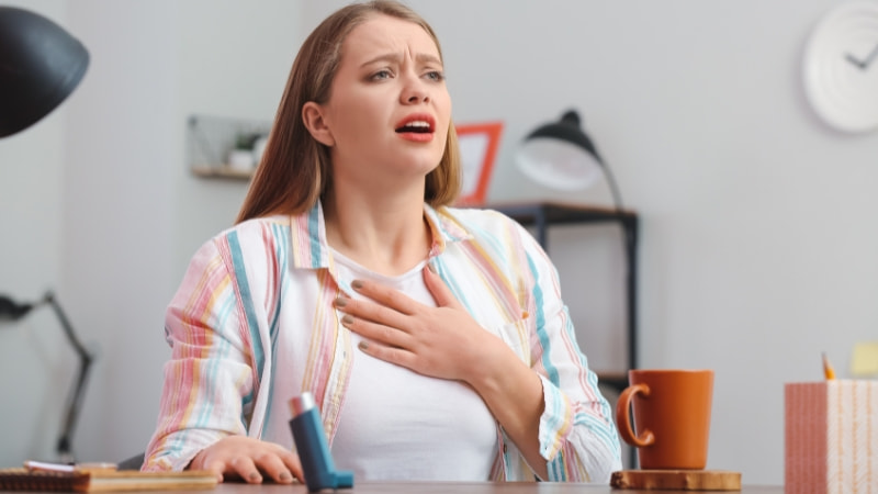 12 tác hại của bụi mịn đến sức khỏe và kinh tế 12 Gây ra các cơn hen suyễn cấp tính