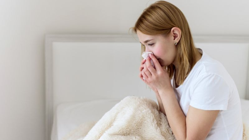 Formaldehyde có độc không? 14 tác hại của Formaldehyde 11 Kích ứng mũi và cổ họng