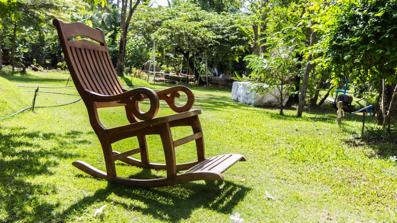 Top 16 mẫu ghế bập bênh cho người già được ưa chuộng 21 Chất liệu bền bỉ