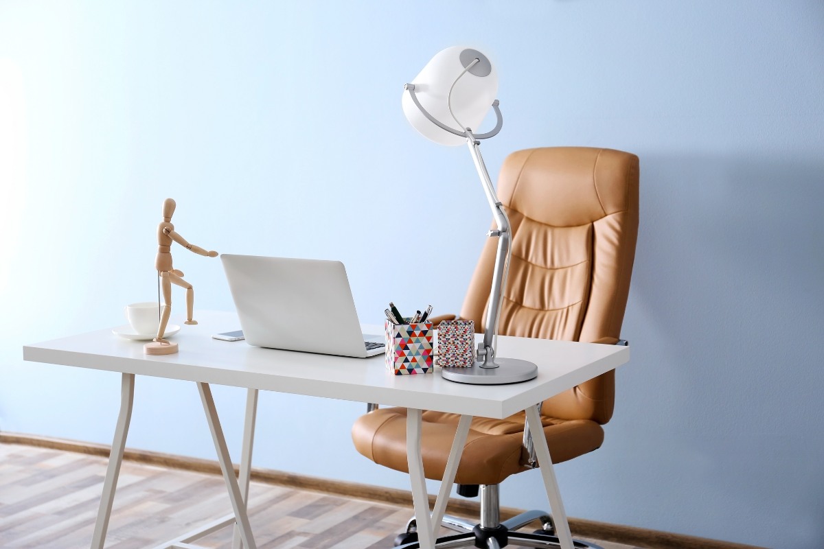 Tổng hợp 30+ các loại ghế ngồi làm việc thoải mái, phù hợp mọi nhu cầu 23 Với phần tựa đầu êm ái ghế có khả năng nâng đỡ vùng gáy, hạn chế tình trạng đau mỏi cổ