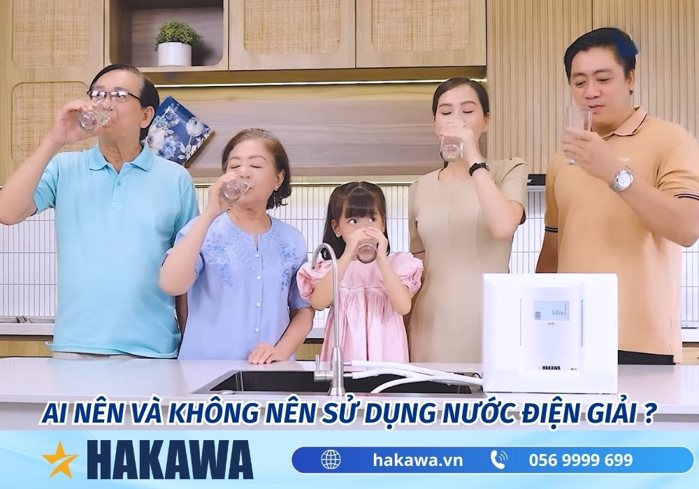 Nước điện giải là gì ? CÓ NÊN uống thay nước lọc không ? 12 Đối tượng nên và không nên sử dụng nước điện giải