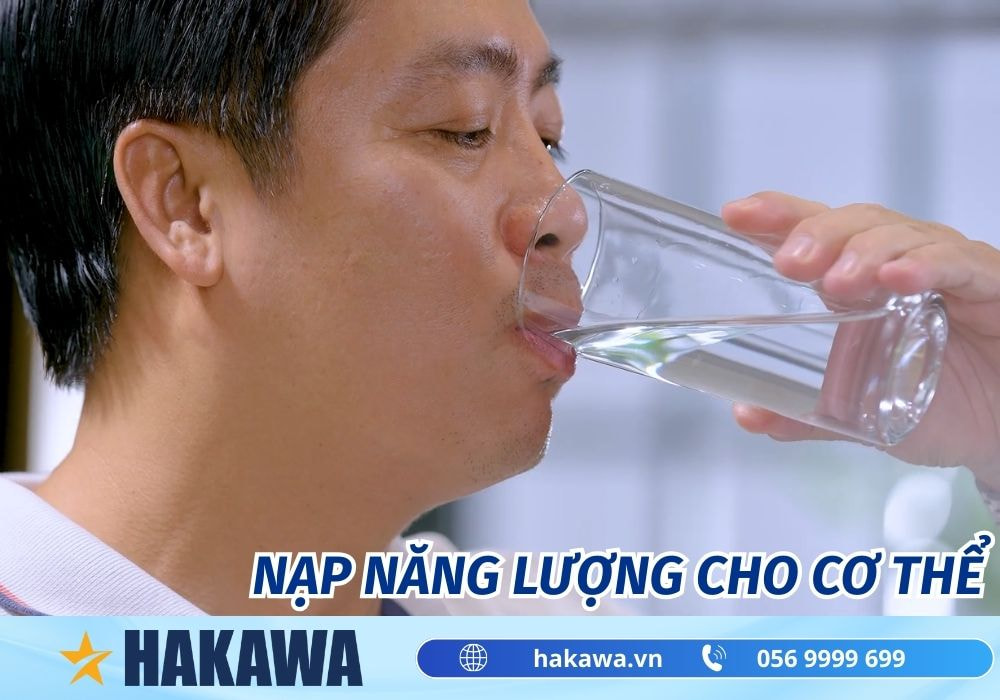 Nước ion kiềm pH 9.5 là gì? Lợi ích và cách sử dụng HIỆU QUẢ 16 Nạp năng lượng cho cơ thể