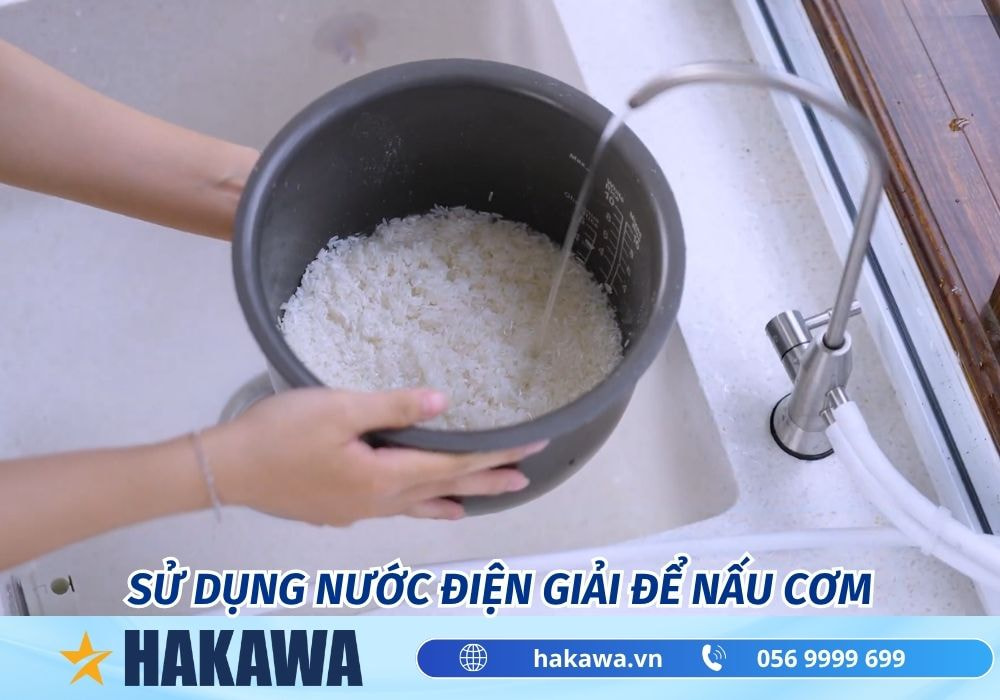Nước ion kiềm có nấu ăn được không ? AN TOÀN hay độc hại ? 13 Sử dụng nước điện giải để nấu cơm
